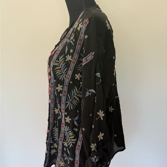 Johnny Was Women's Garden Embroidered Stripe Blouse - Picture 4 of 5